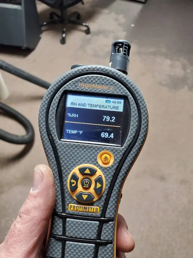 Moisture meter humidity assessment for Fire & Smoke Damage Restoration in Lincoln Park